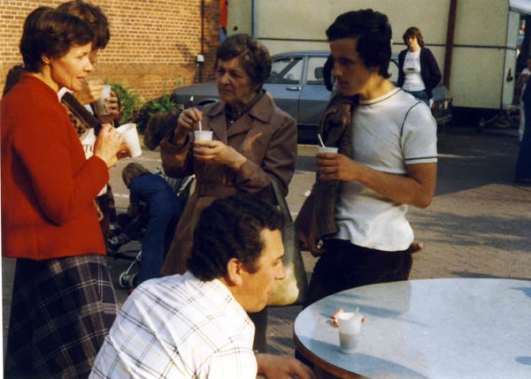 Hier kehrt jedermann auf ein "Tässchen" Kaffee ein