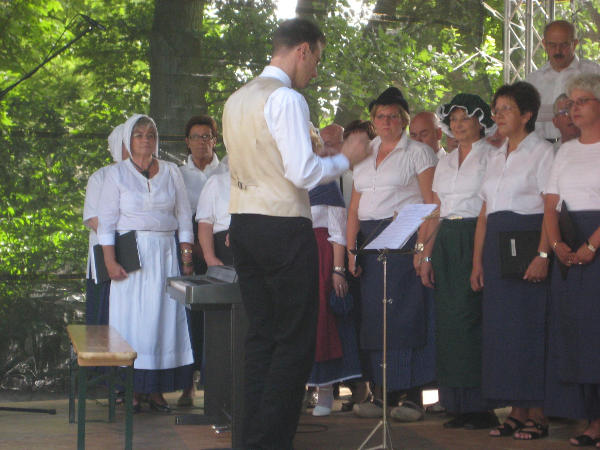 Der gemischte Chor mit unserem neuen Dirigenten