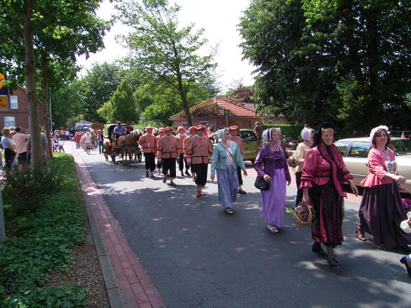 Die Damen der Immergrün und andere