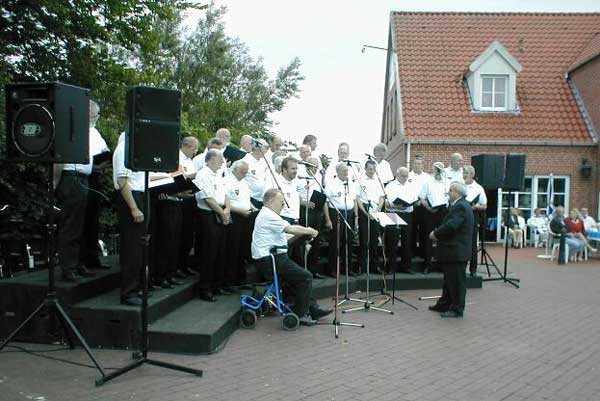 Der Chor stimmt sich ein