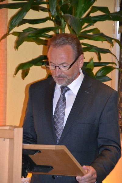 Unser Bürgermeister Wilhelm Dreesmann ergreift das Wort